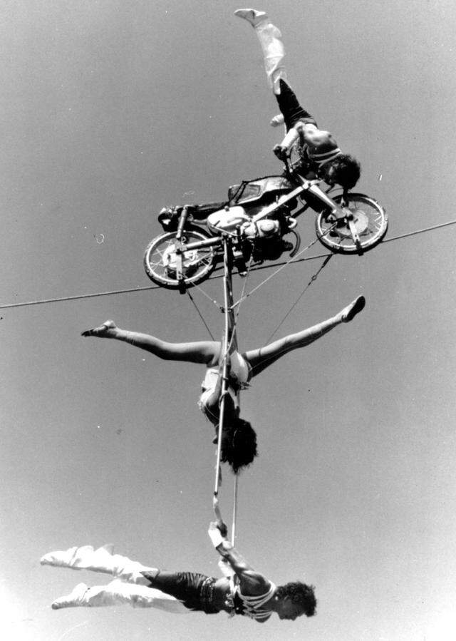 *****Entertainment at the fair in 1988.